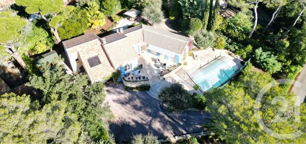 Maison à vendre  4 pièces - 130,18 m 2   FREJUS  - 83