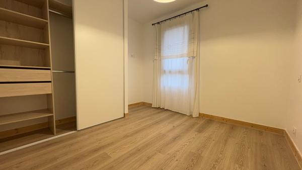 Maison contemporaine de 2020 dans le bourg de Plougoumelen