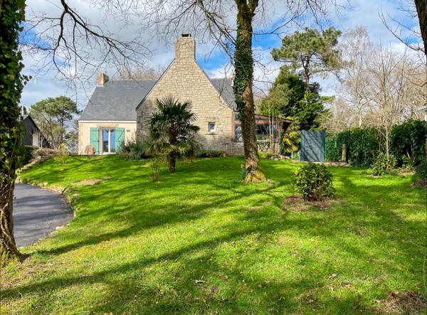 Saint-Nolff (56250) Maison familiale sur grand terrain arboré