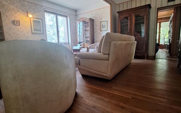Maison à vendre    6 pièces •  Foëcy
