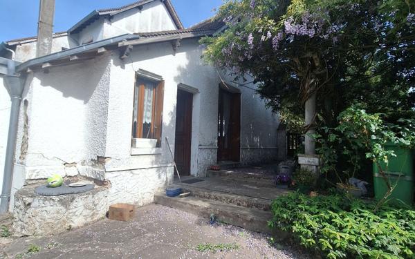 Maison à vendre    6 pièces •  Foëcy