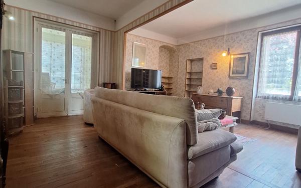 Maison à vendre    6 pièces •  Foëcy