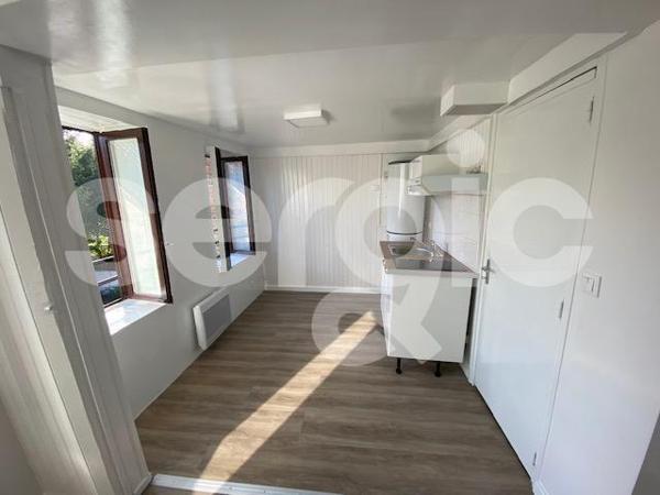 Location 1 Pieces 18 80000 Amiens 25 1422 01 0006