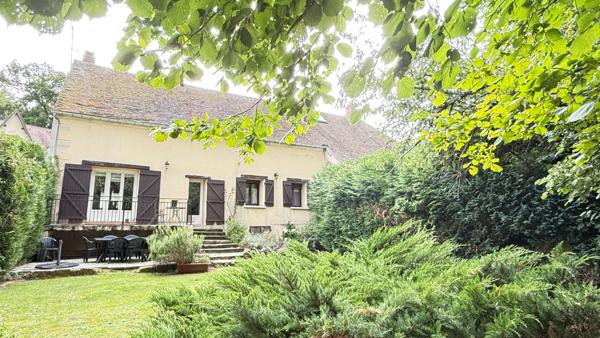 NOAILLES PROCHE , Maison 6 pièces 148 m2, 4 chambres, garage, cave, jardin