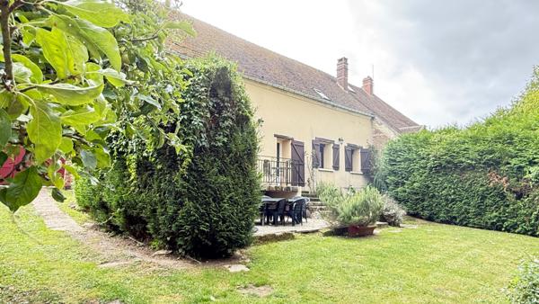 NOAILLES PROCHE , Maison 6 pièces 148 m2, 4 chambres, garage, cave, jardin