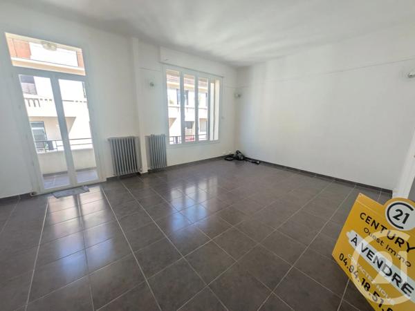 Appartement T4 à vendre  4 pièces - 73,25 m 2   TOULON  - 83