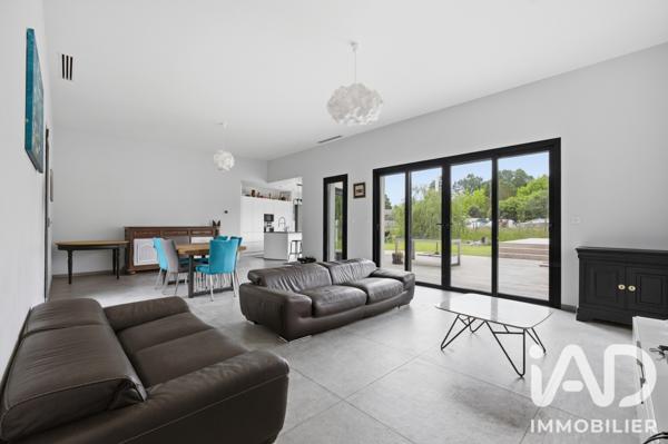 Maison à vendre 5 pièces 164,52 m² Mérignac
