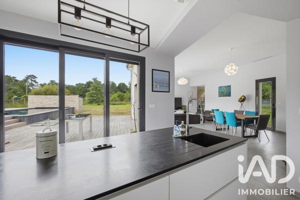 Maison à vendre 5 pièces 164,52 m² Mérignac