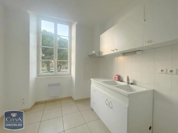 Appartement à louer 3 pièces 92.13m² Coutras (33230)