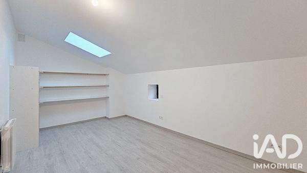Location appartement 5 pièces 86 m² Saint-Julien-Molin-Molette