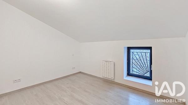 Location appartement 5 pièces 86 m² Saint-Julien-Molin-Molette