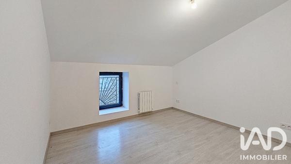 Location appartement 5 pièces 86 m² Saint-Julien-Molin-Molette
