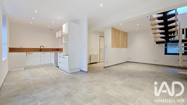 Location appartement 5 pièces 86 m² Saint-Julien-Molin-Molette