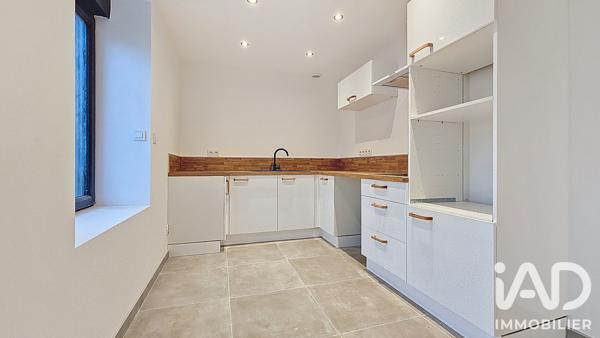 Location appartement 5 pièces 86 m² Saint-Julien-Molin-Molette