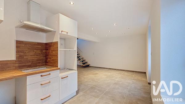 Location appartement 5 pièces 86 m² Saint-Julien-Molin-Molette