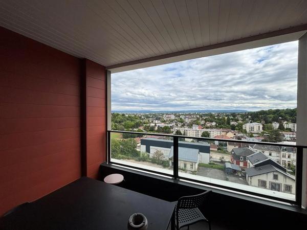 Appartement à louer 5 pièces 85.57m² Montbéliard (25200)