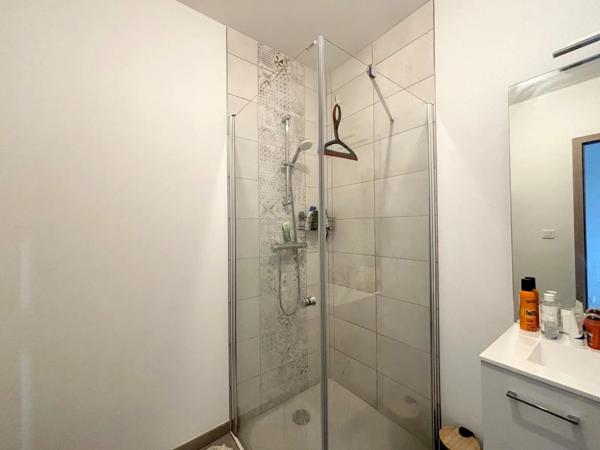 Appartement à louer 5 pièces 85.57m² Montbéliard (25200)