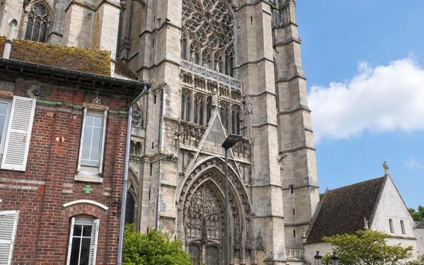 Maison à vendre    5 pièces • 95 m2 Beauvais