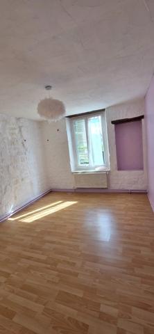 À vendre – Spacieuse maison de ville 6 chambres à Stenay