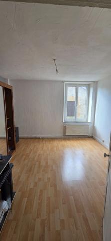 À vendre – Spacieuse maison de ville 6 chambres à Stenay