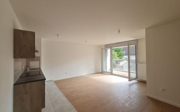 Appartement à louer    3 pièces •  Combs-la-Ville