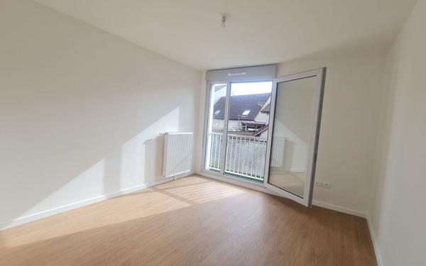 Appartement à louer    3 pièces •  Combs-la-Ville