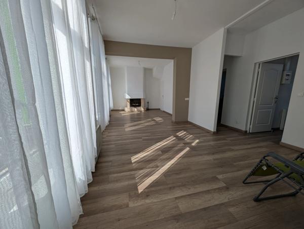 🏢 Immeuble mixte à vendre – Emplacement stratégique au cœur de Somain !