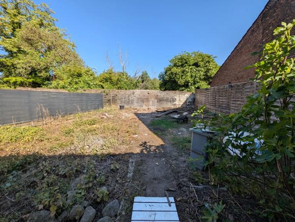 🏢 Immeuble mixte à vendre – Emplacement stratégique au cœur de Somain !