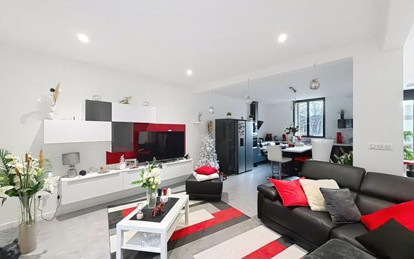 Appartement à vendre    2 pièces • 82,36 m2 Lunel-Viel