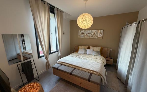 Appartement à vendre    2 pièces • 82,36 m2 Lunel-Viel