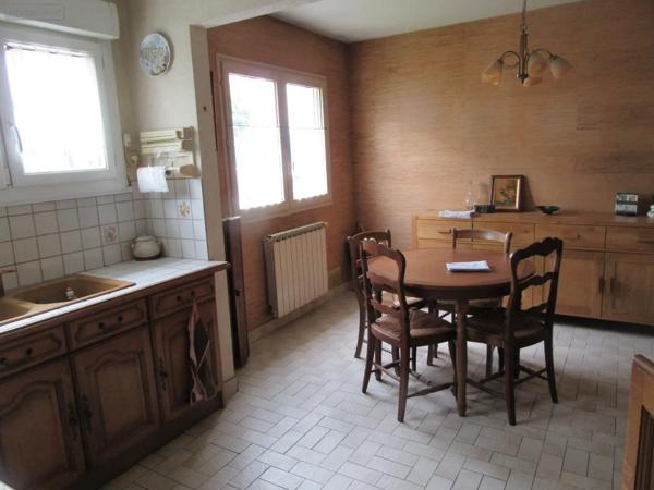 Achat - Maison Saint-Jacques-de-la-Lande 35136 6 pièces 105 m 2 220 m 2