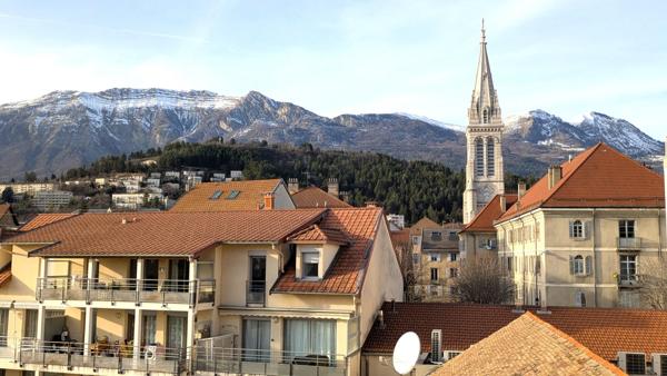 T2 avec vue dégagée.