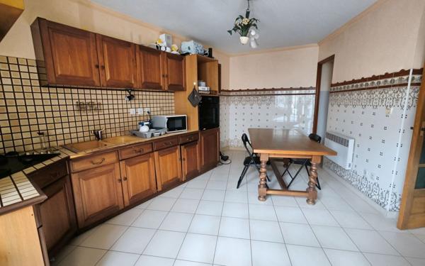 Maison à vendre    3 pièces •  Redessan