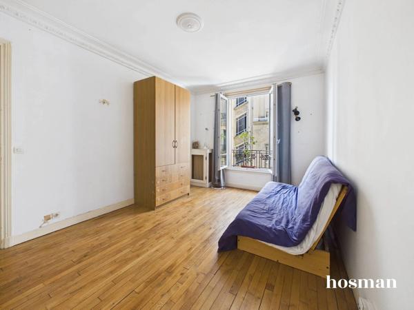 Studio de charme de 29 m² – Calme absolu – 4ᵉ étage avec ascenseur – Cave
