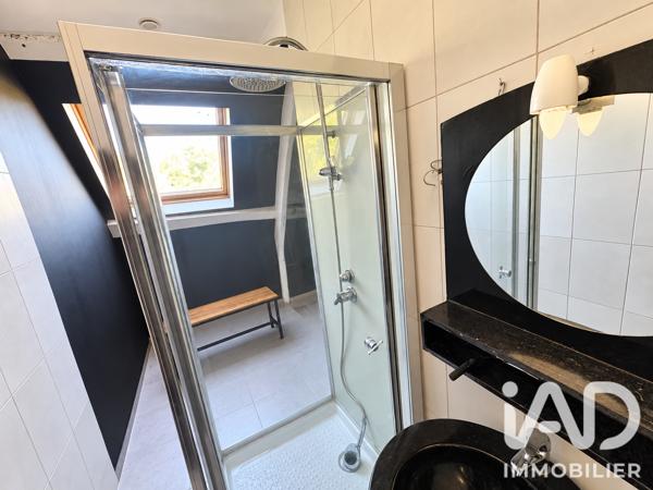 Immeuble à vendre 250 m² Méru