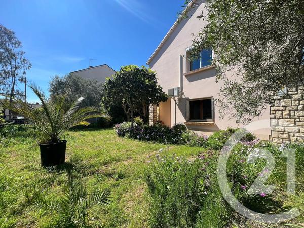 Maison à vendre  5 pièces - 80,79 m 2   AGDE  - 34