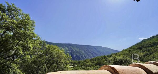 Charmant Gite à vendre à Gréolieres