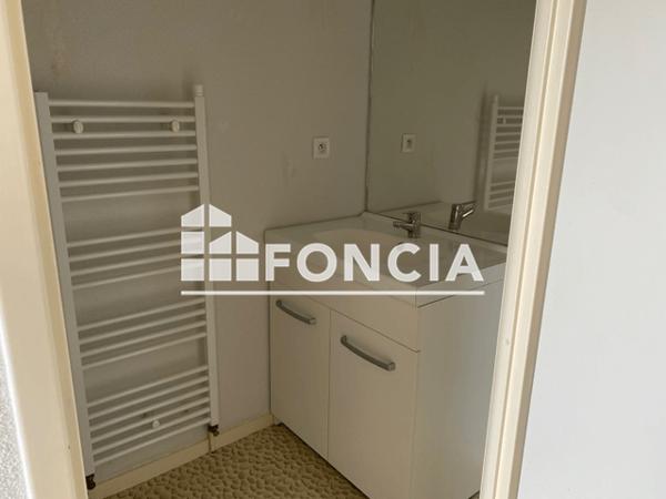 Location Appartement 2 pièces 40.88 m² - 137 AVENUE DES PYRENEES Villenave D'ornon 33140