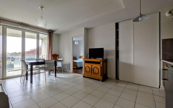 Appartement à vendre    2 pièces •  Lormont