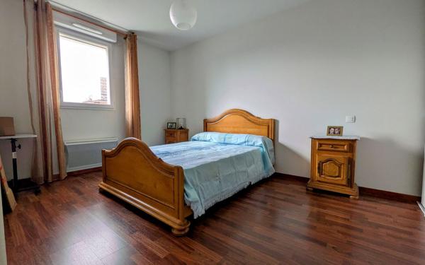 Appartement à vendre    2 pièces •  Lormont