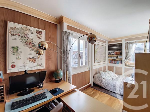 Maison à vendre  6 pièces - 177 m2 ST DENIS - 93