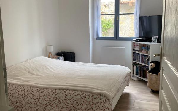 Appartement à louer    3 pièces • 78 m2 Saint-Papoul