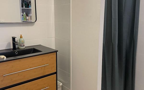 Appartement à louer    3 pièces • 78 m2 Saint-Papoul