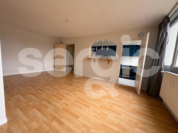 Location 2 Pieces 62 59000 Lille 07 0042 01 0166