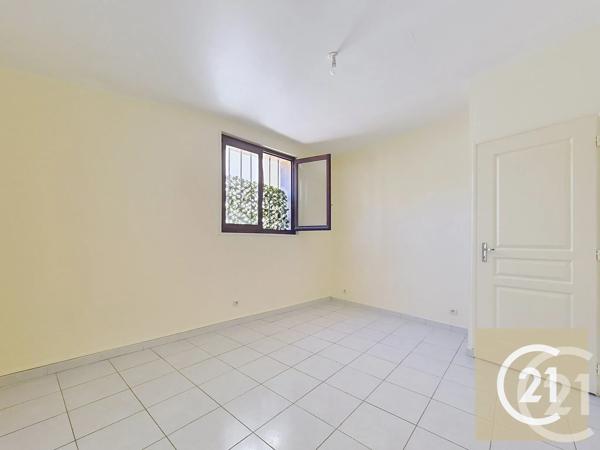 Appartement F3 à vendre  3 pièces - 64,26 m 2   BEZIERS  - 34