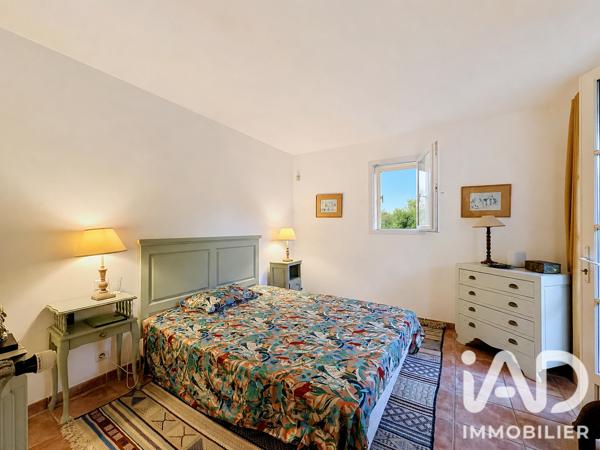 Maison à vendre 4 pièces 150 m² Saint-Saturnin-lès-Avignon