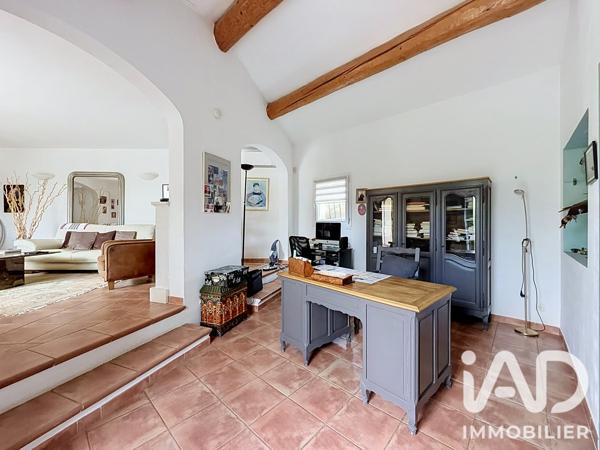 Maison à vendre 4 pièces 150 m² Saint-Saturnin-lès-Avignon