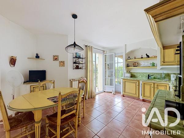 Maison à vendre 4 pièces 150 m² Saint-Saturnin-lès-Avignon