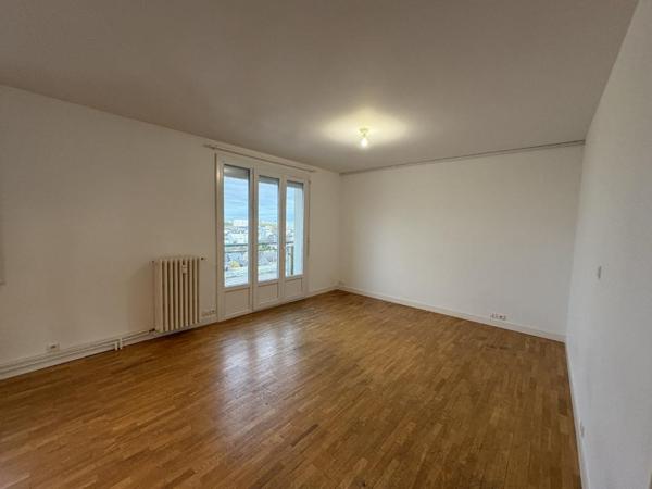 Appartement T2 à louer - 52 m² (réf : 566426)