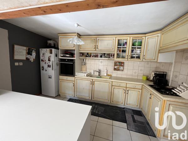 Maison à vendre 4 pièces 124 m² Bazouges Cré sur Loir